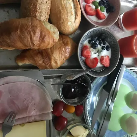 Bij De Zee Centre Of 10 Min From Beaches * 朱丽安娜多普