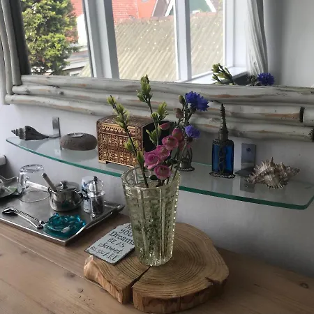 Habitación en casa particular Bij De Zee Centre Of 10 Min From Beaches *